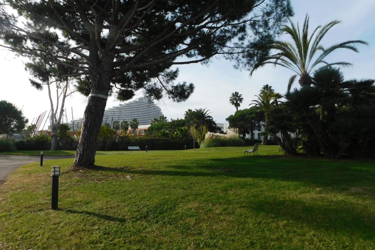 Air-Conditioned 4-Room "Marine Villeneuve" Flat With Pool And Parking Exterior foto