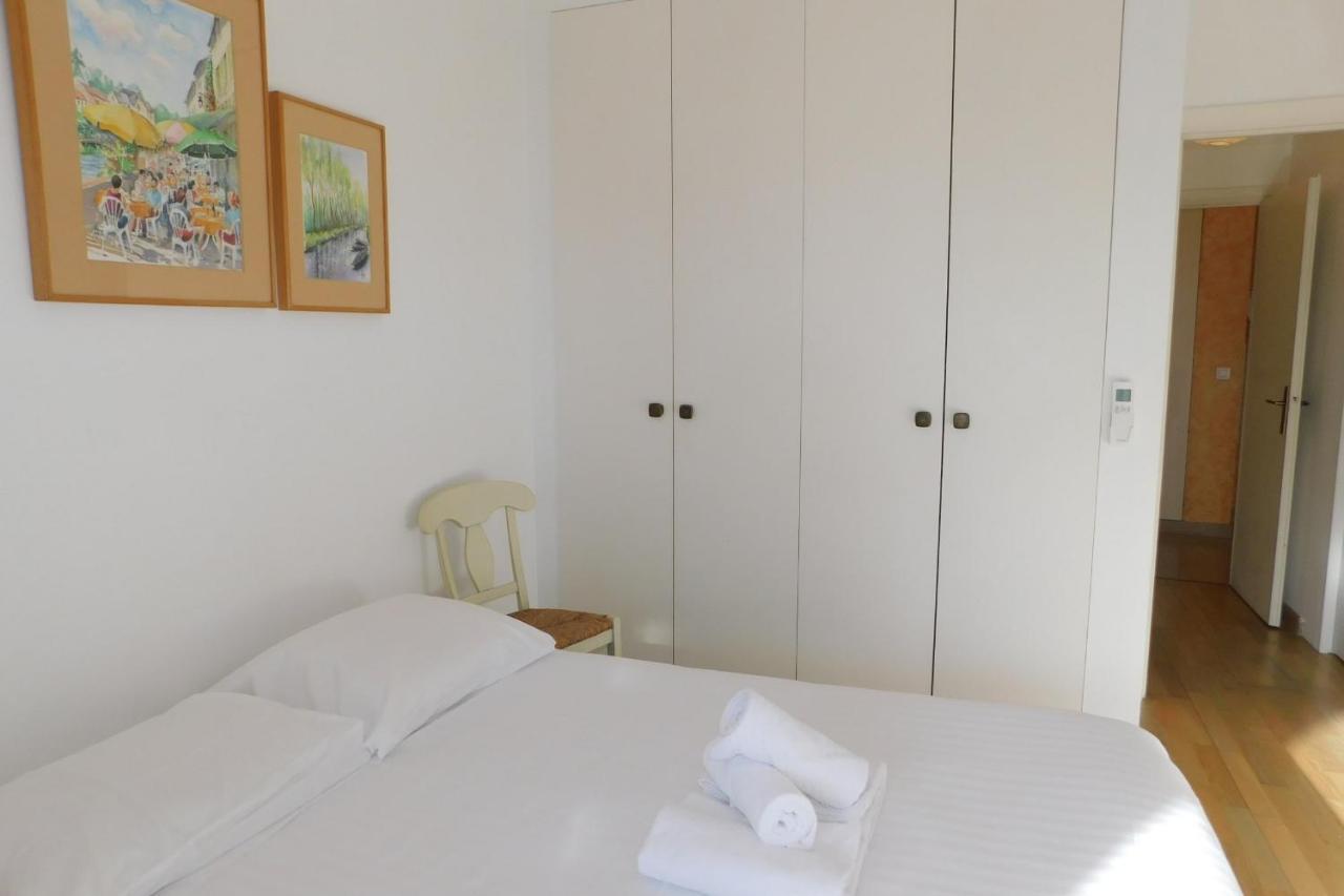 Air-Conditioned 4-Room "Marine Villeneuve" Flat With Pool And Parking Exterior foto