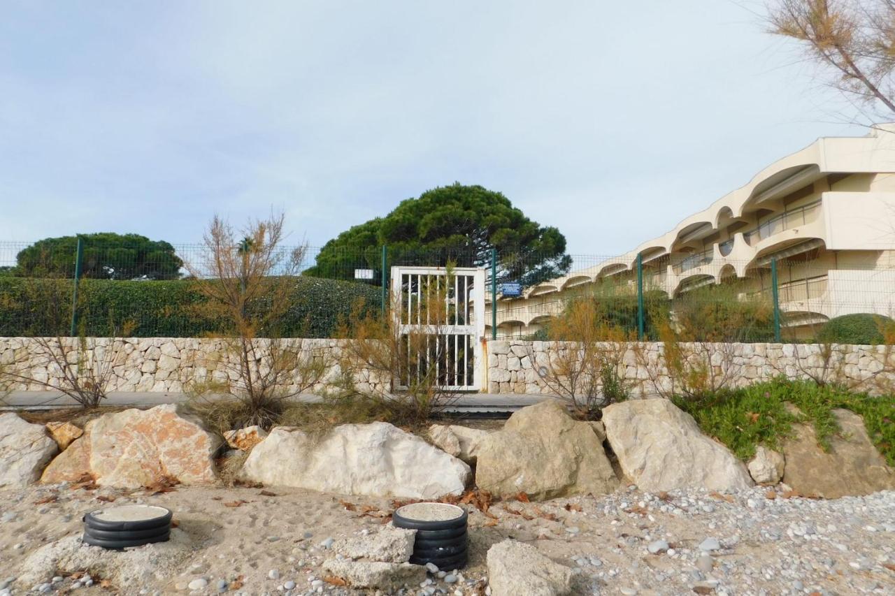 Air-Conditioned 4-Room "Marine Villeneuve" Flat With Pool And Parking Exterior foto