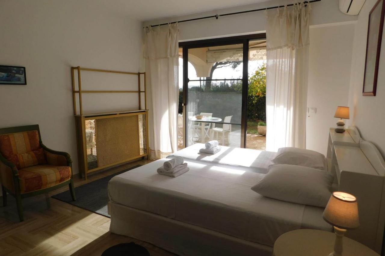 Air-Conditioned 4-Room "Marine Villeneuve" Flat With Pool And Parking Exterior foto