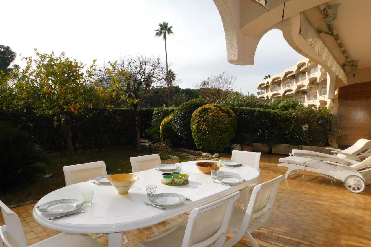 Air-Conditioned 4-Room "Marine Villeneuve" Flat With Pool And Parking Exterior foto